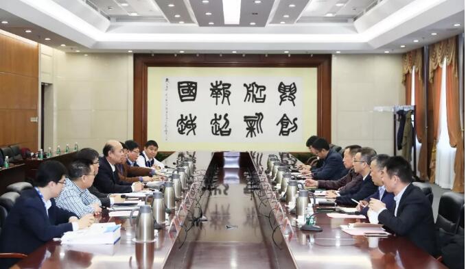 馮永強會見上海電氣集團副總裁呂亞臣、陳干錦一行 